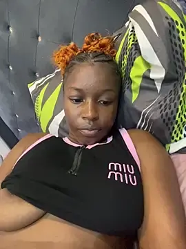 SassyPaulette  live sex cam