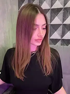 Elizabeth_Tay  live sex cam