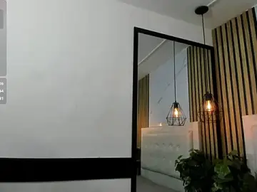 Emilye_evans  live sex cam