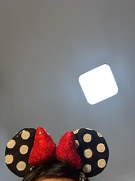 Mymy1698  live sex cam