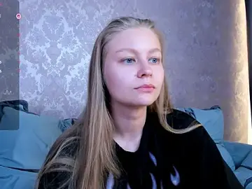 Polumna_cute  live sex cam