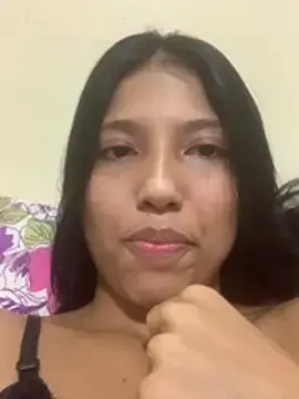 Safadinhalinda  live sex cam