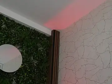 Sisi_von_dee  live sex cam
