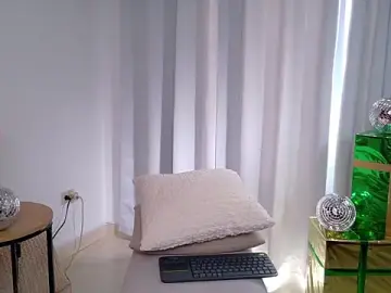 CamiRosse18  live sex cam