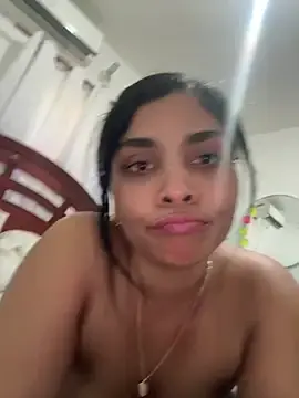 Emeraldash  live sex cam