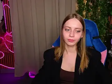 HelenHale  live sex cam