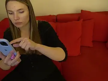 IceDanielles  live sex cam