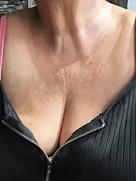 KICIA10  live sex cam