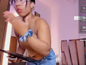 KarlieMoore  live sex cam