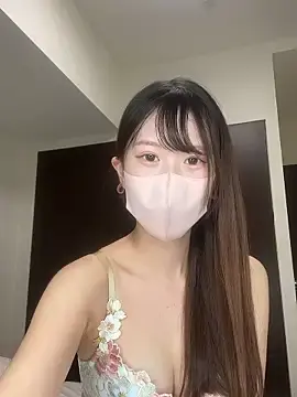 Runa_cute  live sex cam
