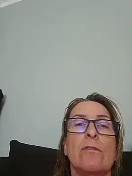 Steffi45  live sex cam