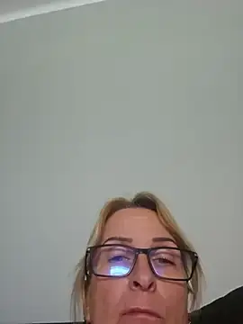 Steffi45  live sex cam