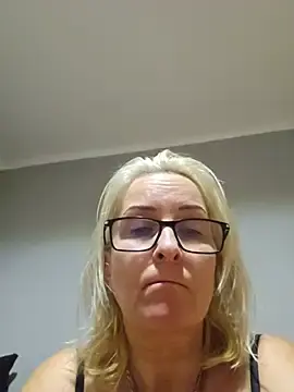 Steffi45  live sex cam