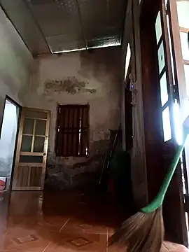 Wet-sohot  live sex cam