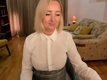 Sexmom8  live sex cam