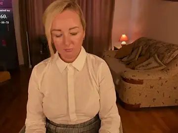 Sexmom8  live sex cam