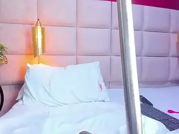 Amberluy  live sex cam