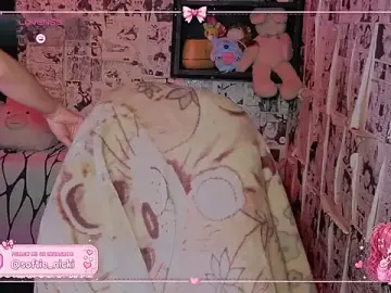 NickiYoung  live sex cam