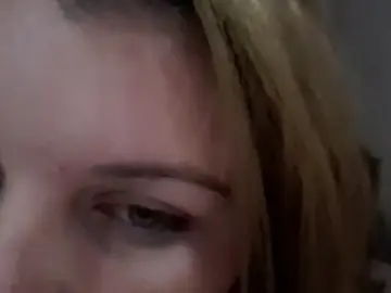 Mili2026  live sex cam