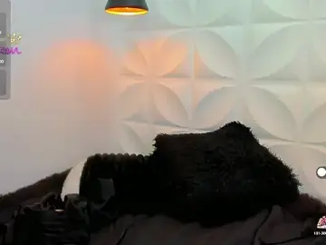 Samymilf4  live sex cam