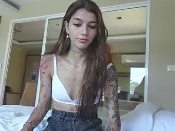 Vinkitinkii  live sex cam