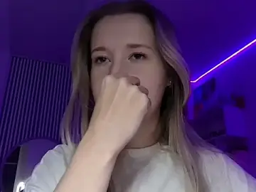 MerrileeReisser  live sex cam