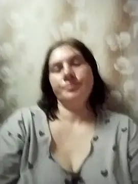 SaraDeer31  live sex cam