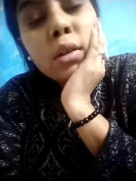 Sexy_Jaatni  live sex cam