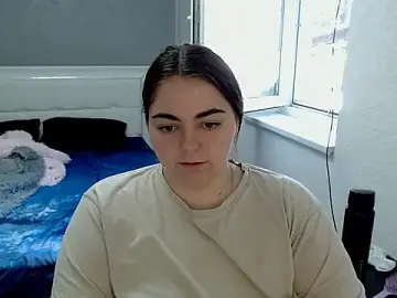 Kitsune_8  live sex cam