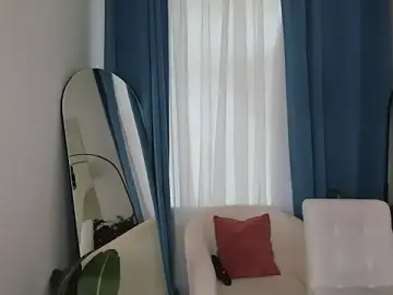 Llina_gloww  live sex cam