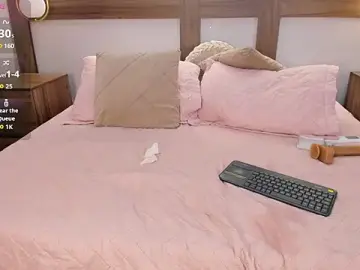 Emii_Lux  live sex cam