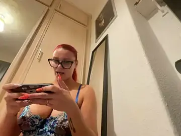 FoxyValentine  live sex cam