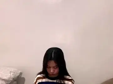 KelleyMcwhirter  live sex cam