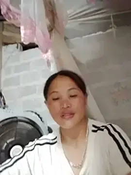 Mie-Miee  live sex cam