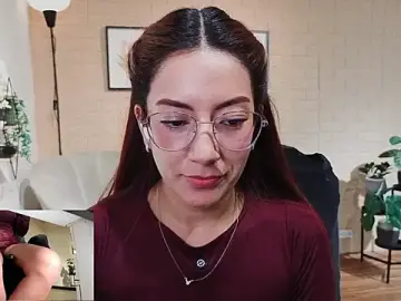 MissOffice_  live sex cam