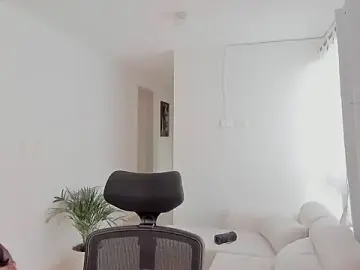 Itsjade  live sex cam