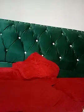 Louise_nails  live sex cam