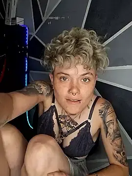 Megan_cr  live sex cam