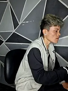 Megan_cr  live sex cam