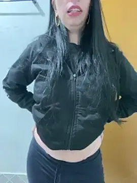 Vitrinedahailie  live sex cam