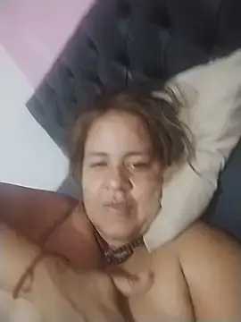 Yenimiel  live sex cam