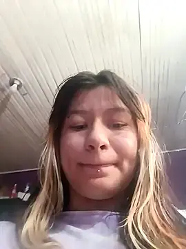 GabiGreen  live sex cam