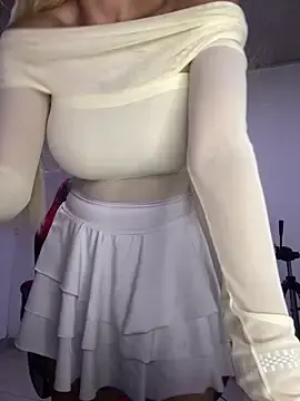 Alicev_kitty  live sex cam