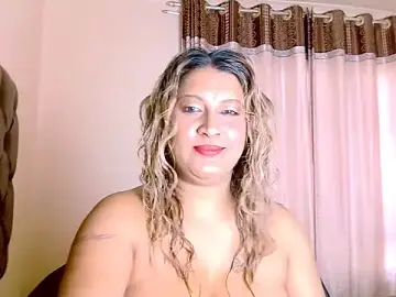 Eroticbeauty37  live sex cam