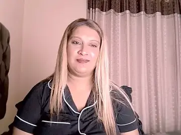 Eroticbeauty37  live sex cam