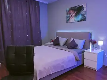 AdalineLove  live sex cam