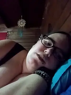 Gatitabuena90  live sex cam