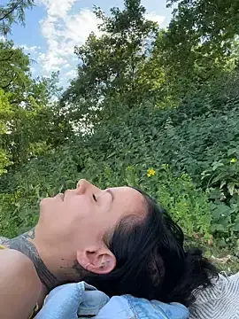 SkinnyLilly  live sex cam