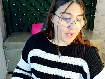 Conniejames_m  live sex cam