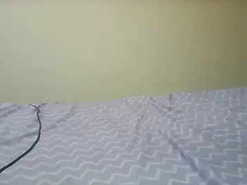 Hotyy_123  live sex cam